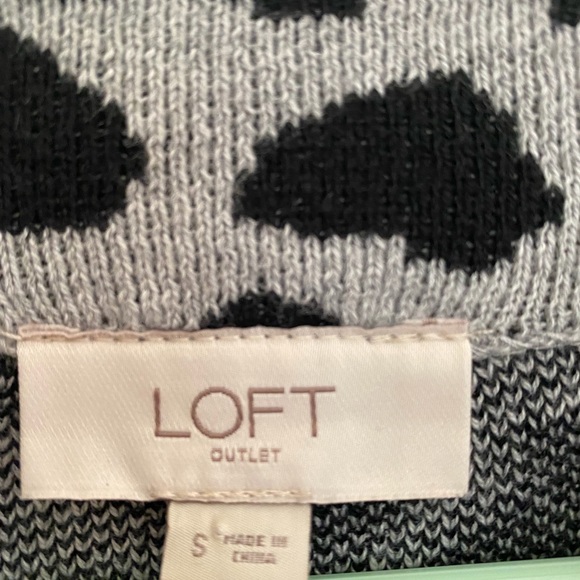 ⬇️LAST CHANCE⬇️ LOFT Polka Dot Gray Sweater BRAND NEW - Picture 3 of 3